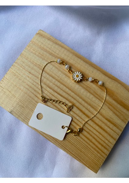 Gold Beyaz Taşlı Papatya Detaylı Bileklik