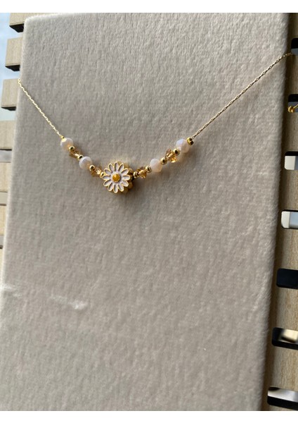 Gold Beyaz Taşlı Papatya Detaylı Bileklik modelleri