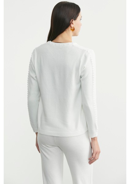 Yuvarlak Yaka Motifli Triko Hırka - Kemik indirimleri