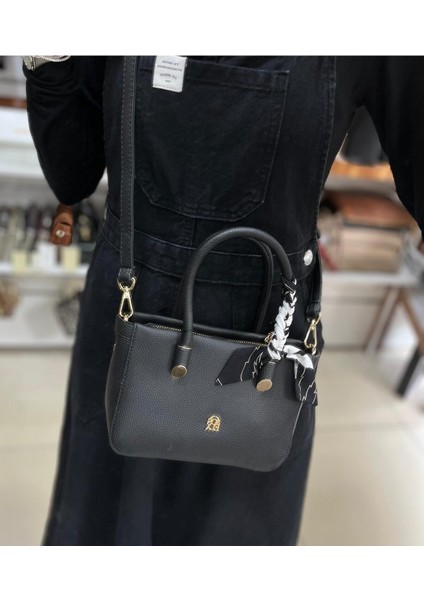 67-8123 Kadın Omuz ve Kol Çanta- Siyah indirimleri