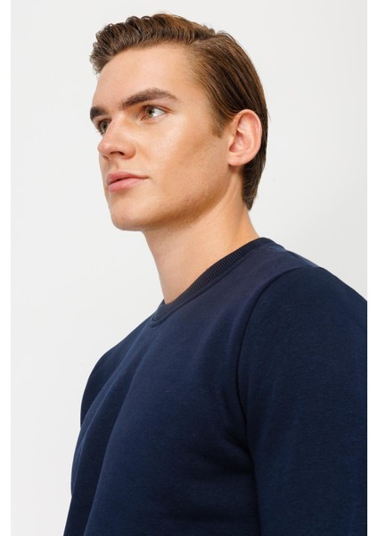 Erkek Lacivert Bisiklet Yaka Sweatshirt fırsatları