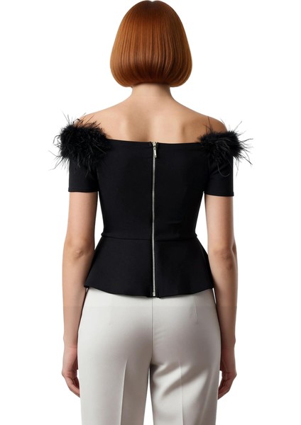 Kadın Carmen Yaka Tüylü Dokuma Bluz Renk Vücuda Oturan Kesim Şık Gece Kıyafeti Için Ideal fırsatları