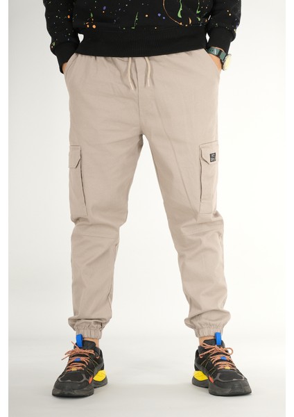 Erkek Taş Rengi Kargo Cepli Jogger Pantolon Rahat Kesim Pamuklu Lastikli Paça