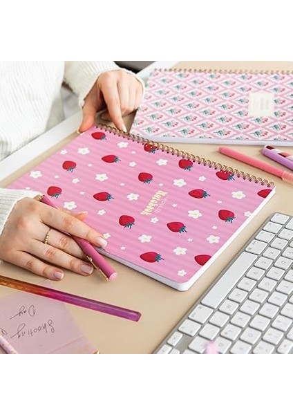 A4 Spiralli Karton Kapak 2’li Set Düz Çizgisiz Okul Defteri 80 Yaprak, Ders Programlı Çilek modelleri