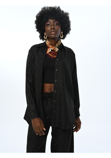 Kadın Ince Çizgili Simli Oversize Kesim Gömlek