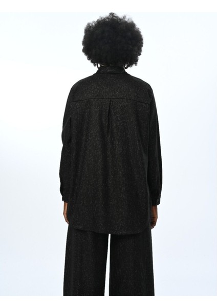 Kadın Ince Çizgili Simli Oversize Kesim Gömlek fırsatları