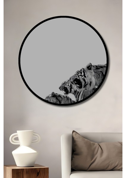 Dekoratif Ahşap Yuvarlak Çerçeve Görünümlü Tablo Güçlü Kaplanlar