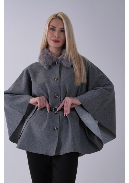 Gri Önü Düğme Kapamalı Kemerli Yakası Kürklü Panço 47122714.06