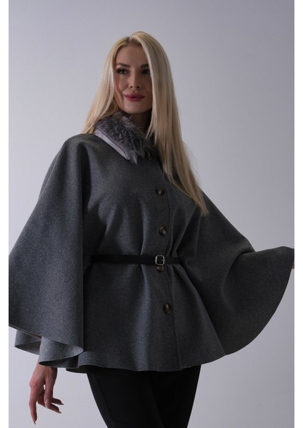 Gri Önü Düğme Kapamalı Kemerli Yakası Kürklü Panço 47122714.06