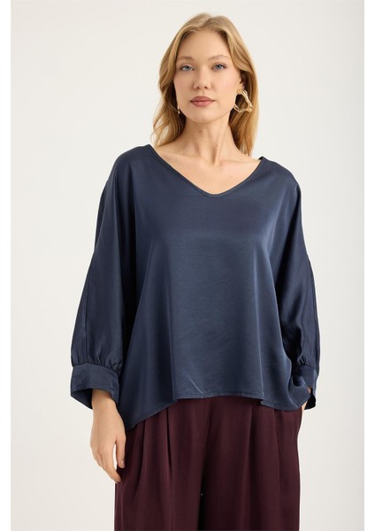 Yarasa Kesim Kolucu Manşet Bluz