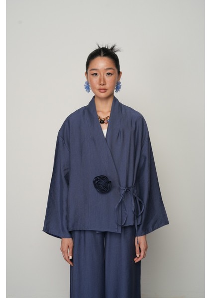 Kadın Gül Detaylı Yandan Bağlamalı Düz Renk Kimono-Ceket