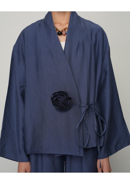 Kadın Gül Detaylı Yandan Bağlamalı Düz Renk Kimono-Ceket modelleri