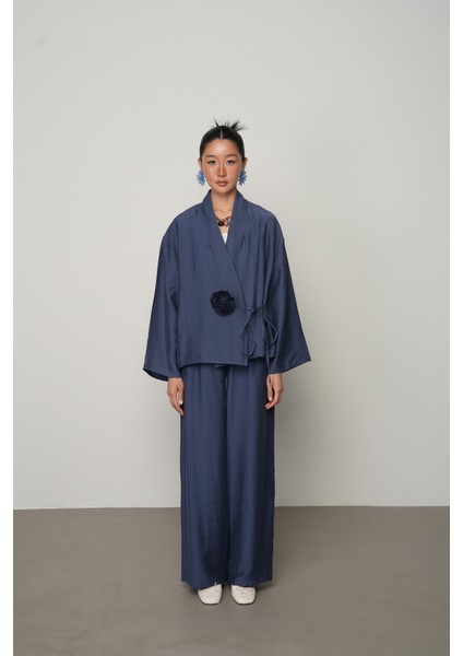 Kadın Gül Detaylı Yandan Bağlamalı Düz Renk Kimono-Ceket fırsatları
