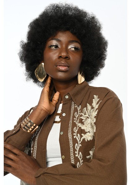 Kadın Önü Çiçek Nakış Işlemeli Düz Renk Gömlek modelleri