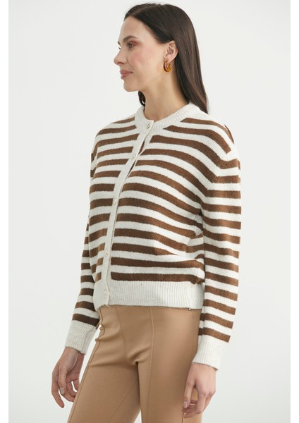Çizgili Metal Düğmeli Triko Hırka - Kahve fırsatları