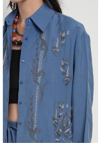 Kadın Önü Boncuk ve Taş Işlemeli Oversize Gömlek modelleri