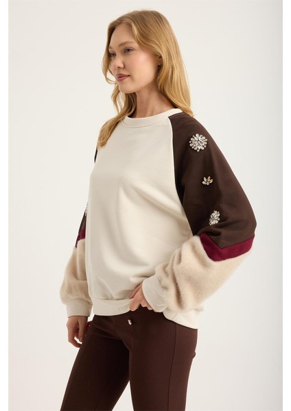 Renkli Çizgi Biyeli Sweat fiyatları