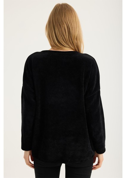 Kadife Yaldız Yazılı Bluz indirimleri