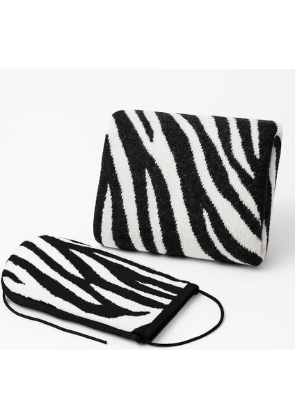 Zebra Desenli Trikoşal Marka-Yumuşak Dokulu,rahat,hafif ve Şık-Taşınabilir Kılıf ÇANTALI-170X70 cm