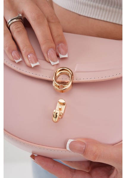 Acı Kahverengi Suni Deri Ayarlanabilir Askılı El,kol ve Omuz Çantası indirimleri