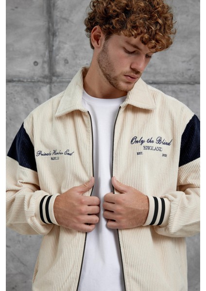 Ekru Beyaz Nmrc Nakış Detaylı Kadife Oversize Ceket