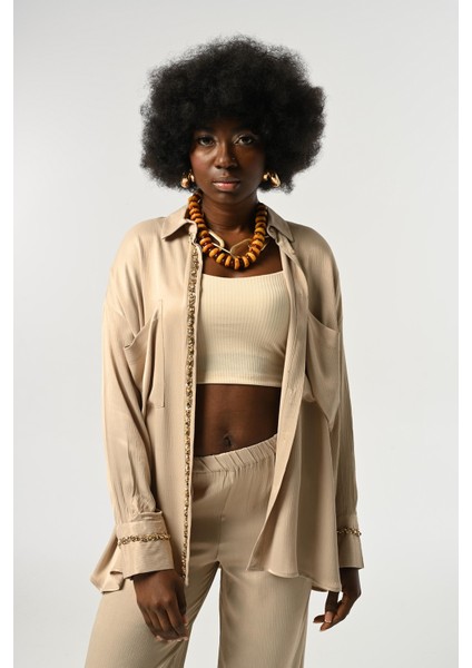 Kadın Önü ve Kolları Taş-Pul Işlemeli Düz Renk Gömlek