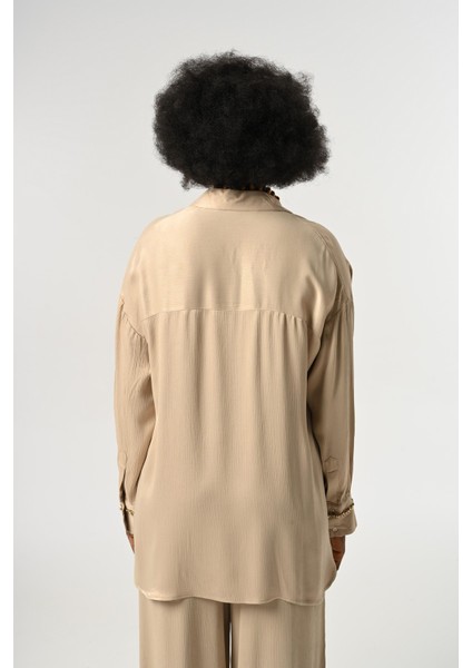 Kadın Önü ve Kolları Taş-Pul Işlemeli Düz Renk Gömlek indirimleri