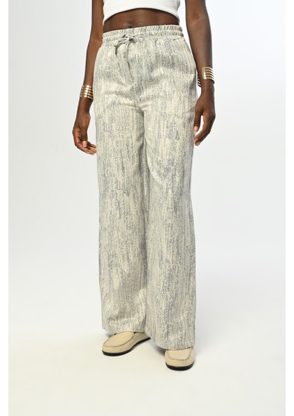 Kadın Bol Paça Beli Lastikli Beyaz-Laci Pantolon