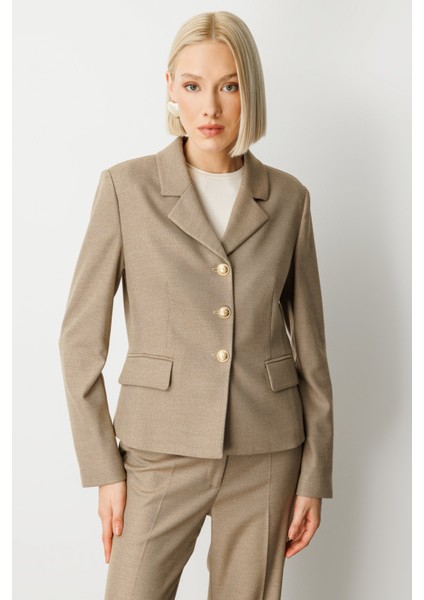 Kadın Omzu Vatkalı Kapak Cepli Ceket 5049 Gold