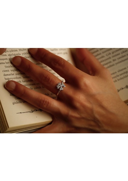 Şansın Işıltısı Yüzük fiyatları