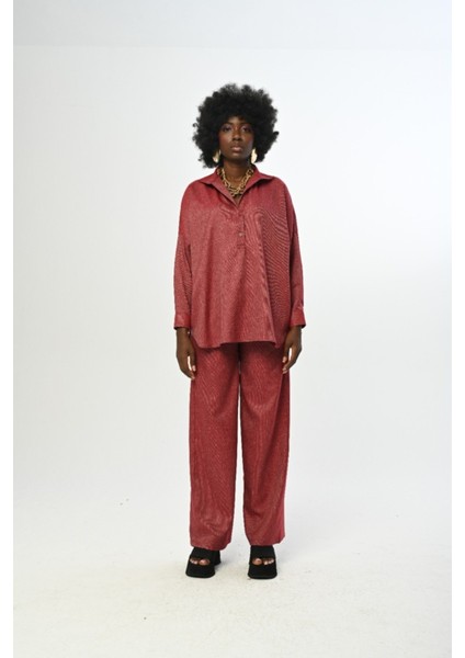 Kadın Düz Renk Yakası Detaylı Oversize Kesim Gömlek modelleri