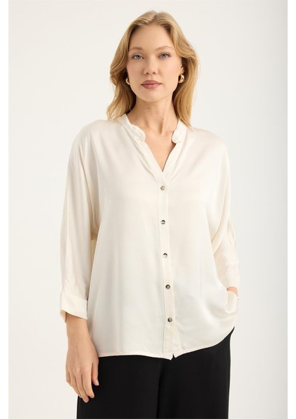 Dik Yaka ¾ Kol Yarasa Gömlek