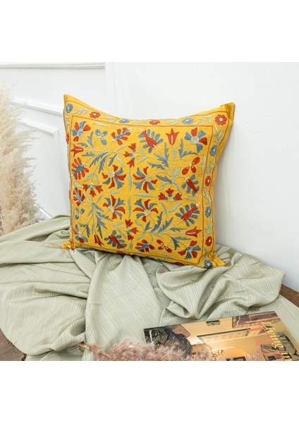 Tayen Çiçekli Ipek Kırlent 50X50 cm fiyatları