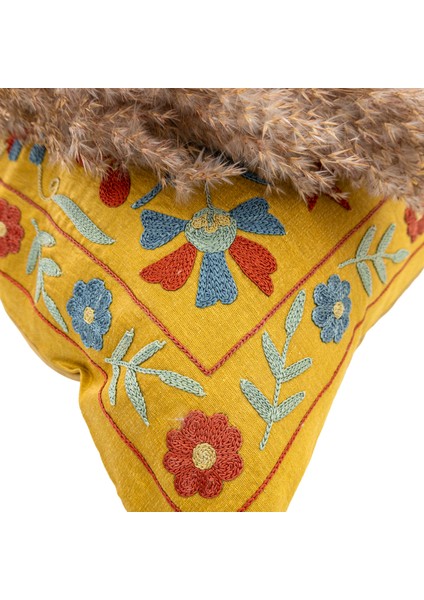 Tayen Çiçekli Ipek Kırlent 50X50 cm fırsatları