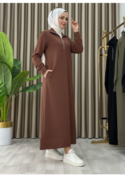 Fermuar Detaylı Cepli Spor Uzun Örme Tesettür Elbise