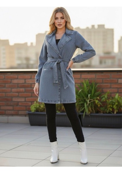 Kadın Mavi Denim Kuşaklı Çift Düğmeli Şık Trençkot