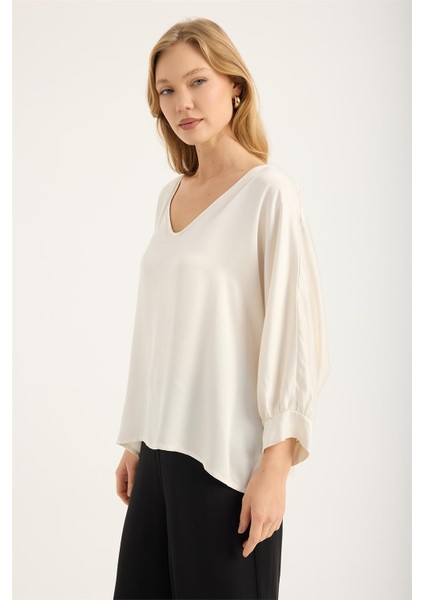 Yarasa Kesim Kolucu Manşet Bluz fiyatları