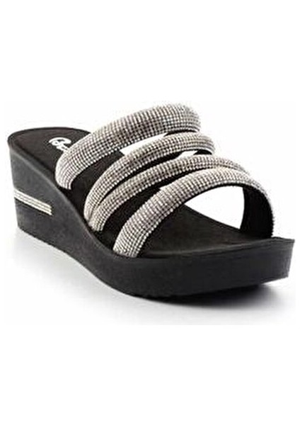 Kadın Taşlı Lame Terlik Kısa Topuklu Tekstil Malzeme ile Şık Tasarım