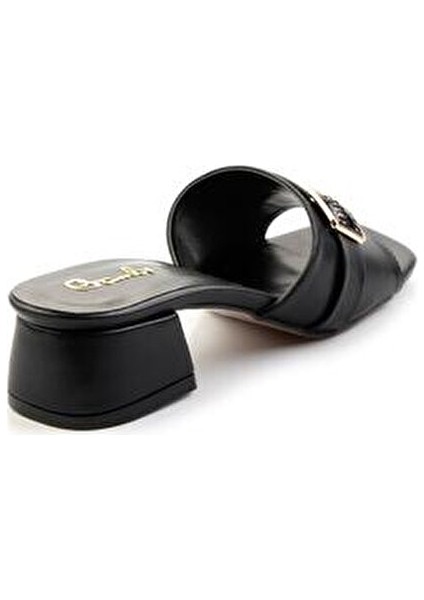 Kadın Terlik Siyah Renk Suni Deri Orta Topuklu Konforlu Kullanım İçin