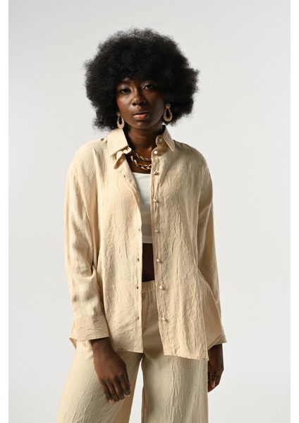 Kadın Düğme Detaylı Kırışık Kumaş Düz Renk Gömlek fiyatları