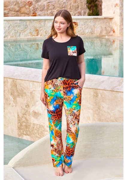 Kısa Kol Desenli Pijama Takımı