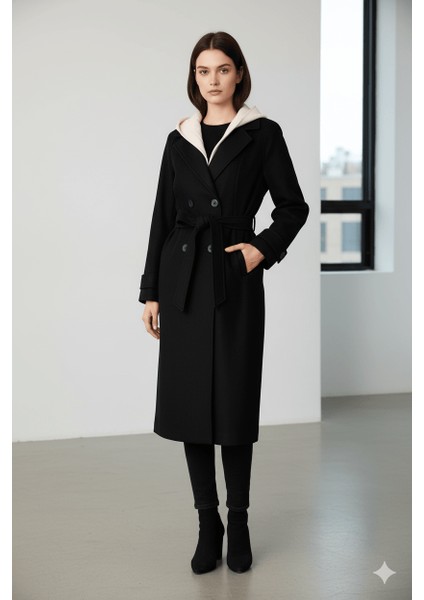 Kadın Kapşonlu Kemerli Düğmeli Kaban