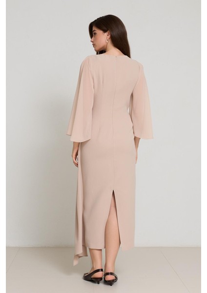 Bej Bel, Yaka ve Kol Detaylı Rahat Kesim Midi Boy Elbise indirimleri