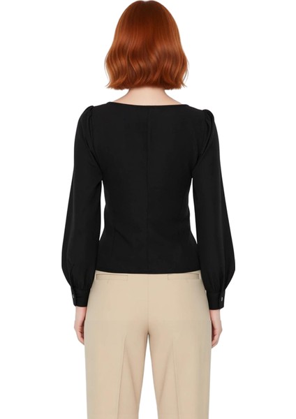 Kadın Kalp Yaka Büzgülü Dokuma Bluz Uzun Kollu ve Fermuarlı Tasarım Kaliteli Şık Rahat fırsatları