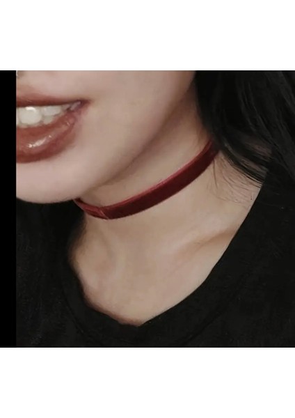 Siyah Kadife Choker Kolye