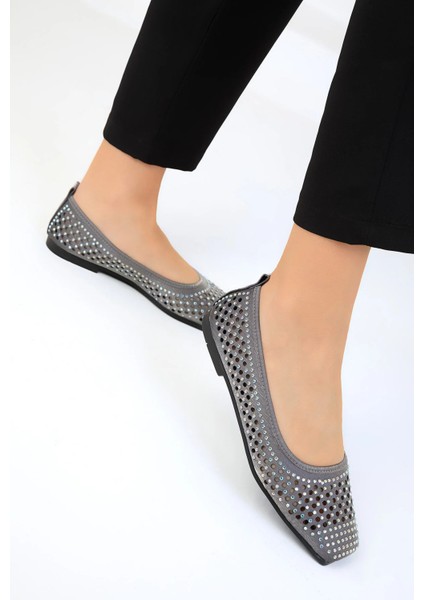 Plati?n Kadin Babet MC2024