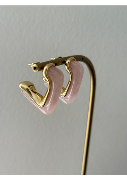 Pembe Mineli Üçgen Model Gold Çelik Küpe modelleri
