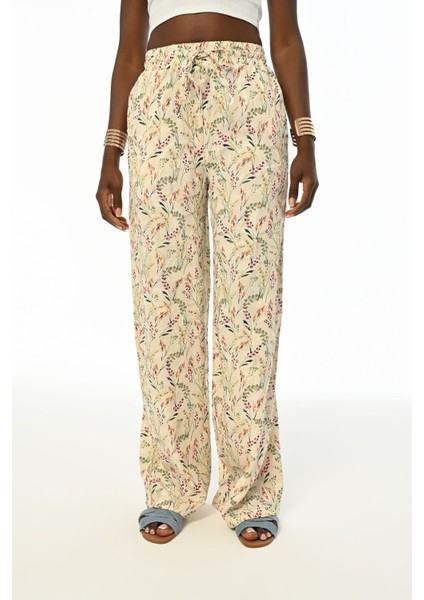Kadın Çiçek Desenli Beli Lastikli Bol Paça Pantolon
