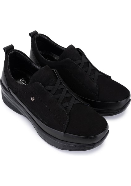 Kadın Siyah Sneakers & Spor Ayakkabı 1065 069 Bn Ayk SK25-26 Syh Dr/syh Nbk fiyatları