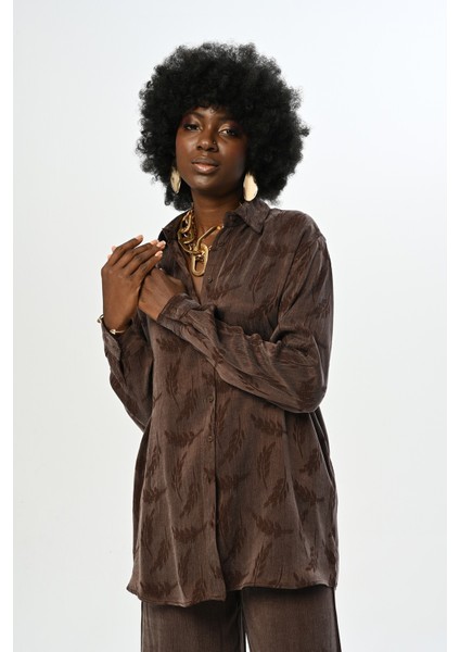 Kadın Kahverengi Desenli Oversize Kesim Gömlek